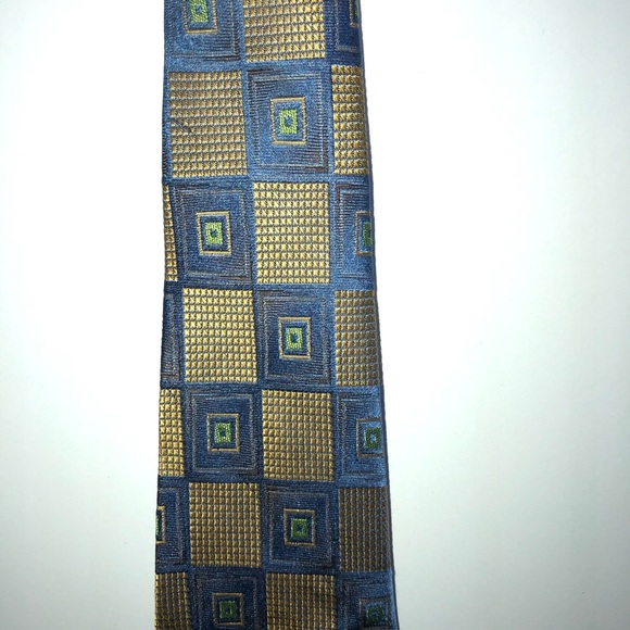 Courage 100% Silk Hand Sewn Neckwear - Picture 2 of 3